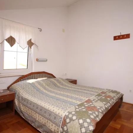 With A Parking Space Jelsa, Hvar - 538 شقة ييلسا